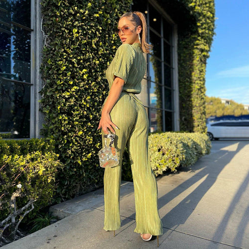 Short Sleeve Shirts  2 Pieces Sexy Green Pleated Trouser Suits